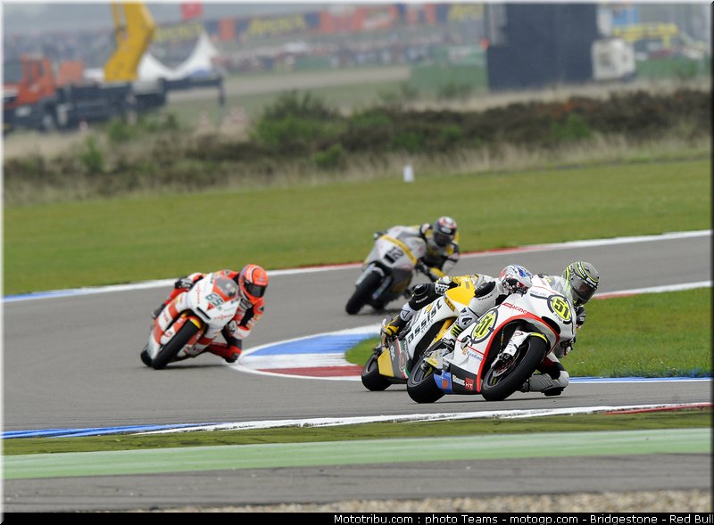 moto2_019_pays_bas_assen_2011