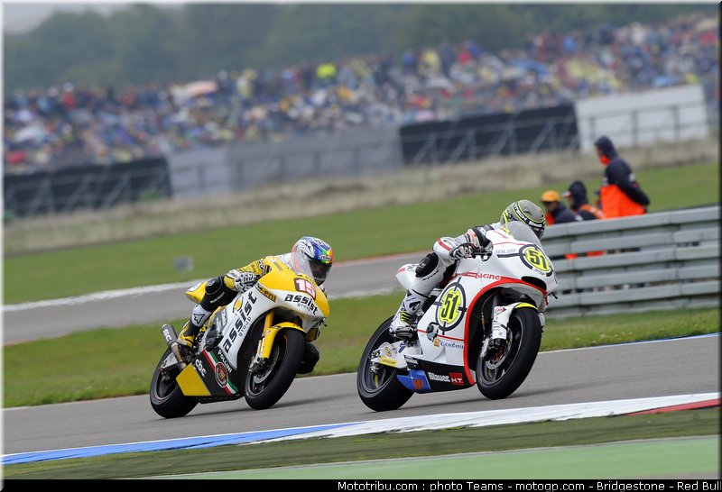 moto2_021_pays_bas_assen_2011