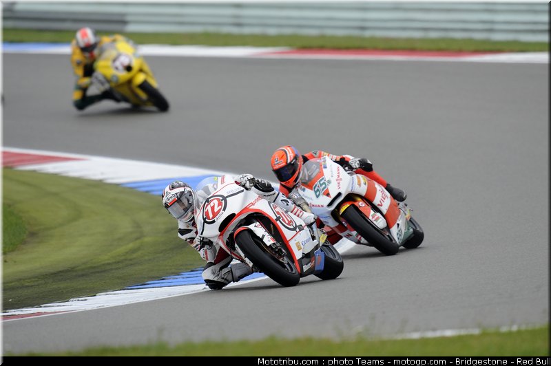moto2_025_pays_bas_assen_2011