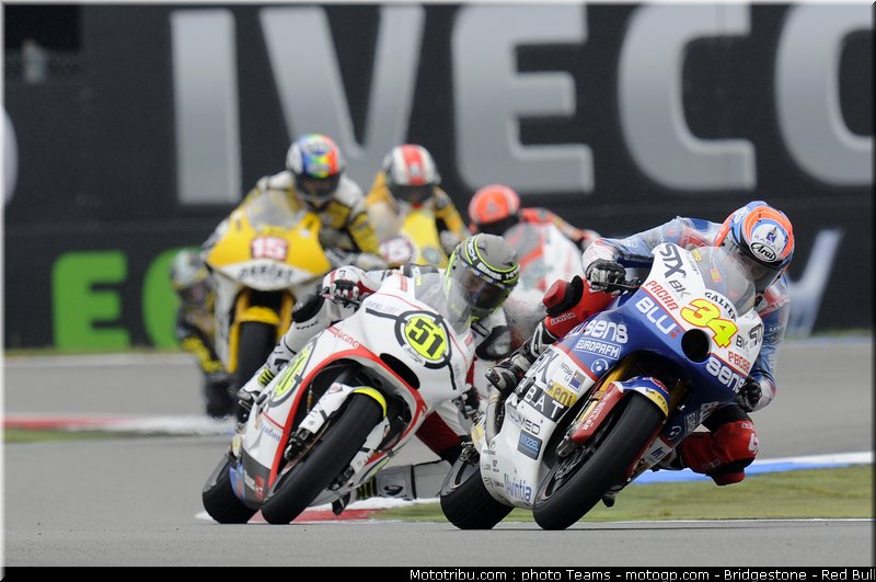 moto2_027_pays_bas_assen_2011