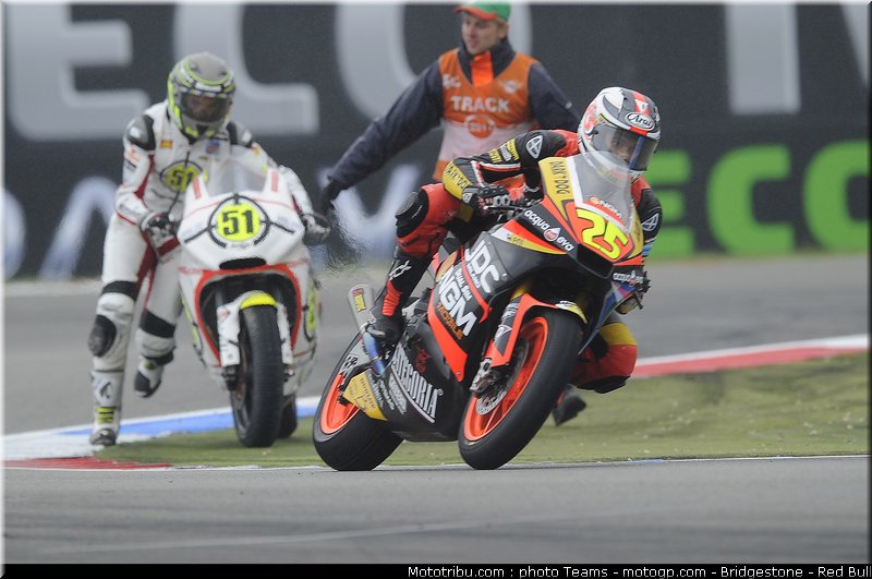 moto2_028_pays_bas_assen_2011
