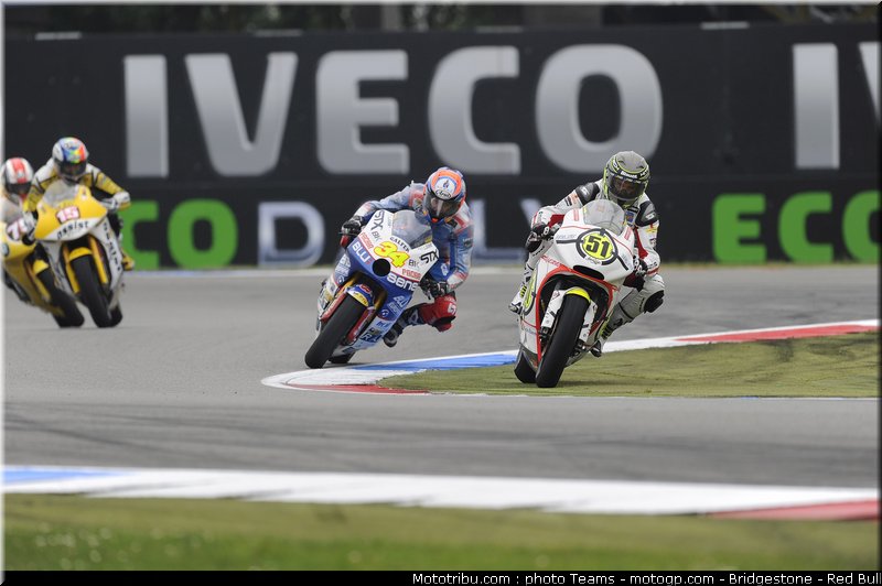 moto2_030_pays_bas_assen_2011