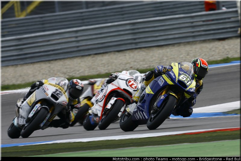 moto2_032_pays_bas_assen_2011