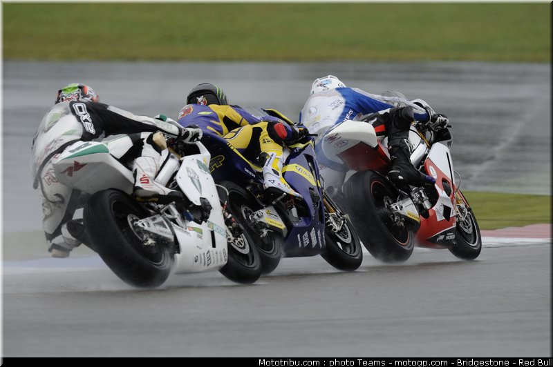 moto2_034_pays_bas_assen_2011