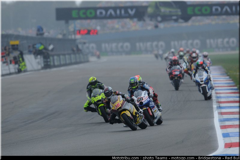 moto2_038_pays_bas_assen_2011