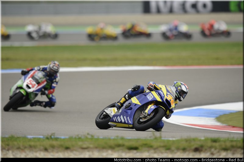 moto2_041_pays_bas_assen_2011