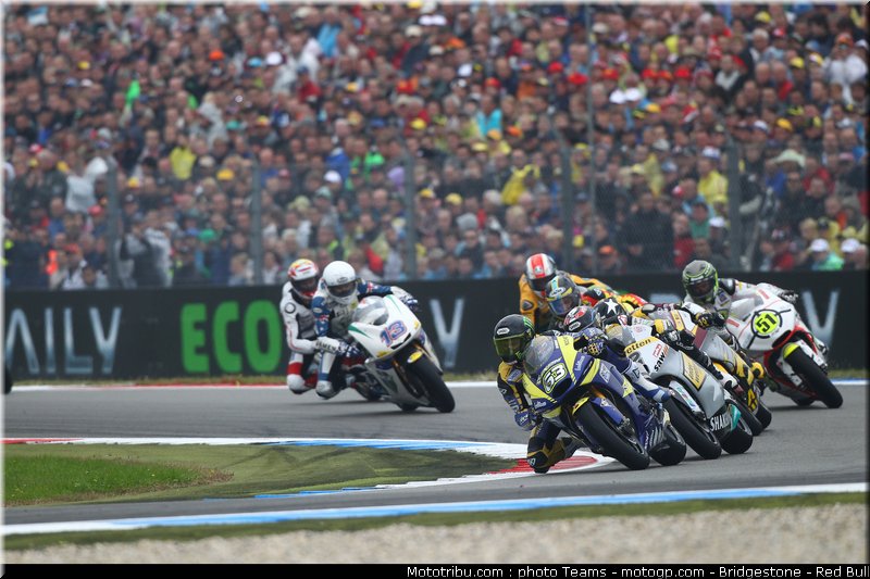 moto2_044_pays_bas_assen_2011