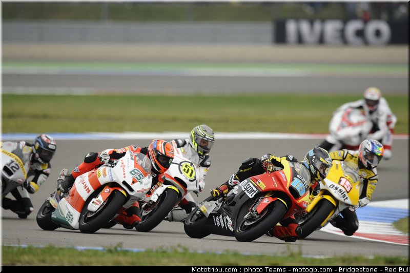 moto2_046_pays_bas_assen_2011