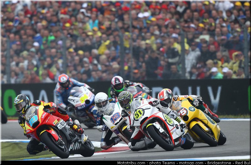 moto2_051_pays_bas_assen_2011