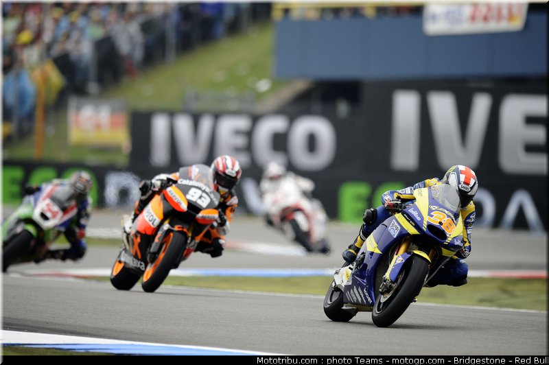 moto2_057_pays_bas_assen_2011