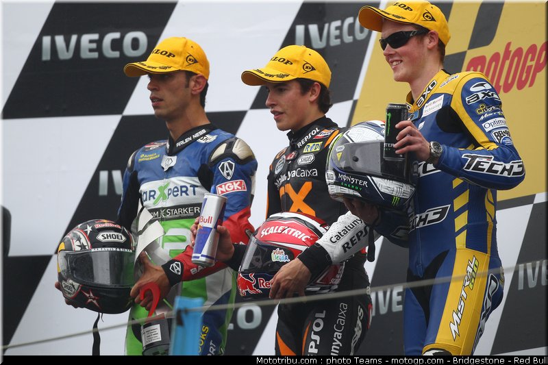 moto2_064_pays_bas_assen_2011