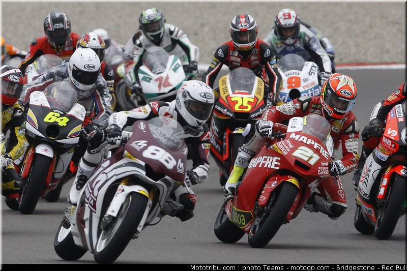 moto2_073_pays_bas_assen_2011