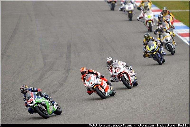 moto2_077_pays_bas_assen_2011