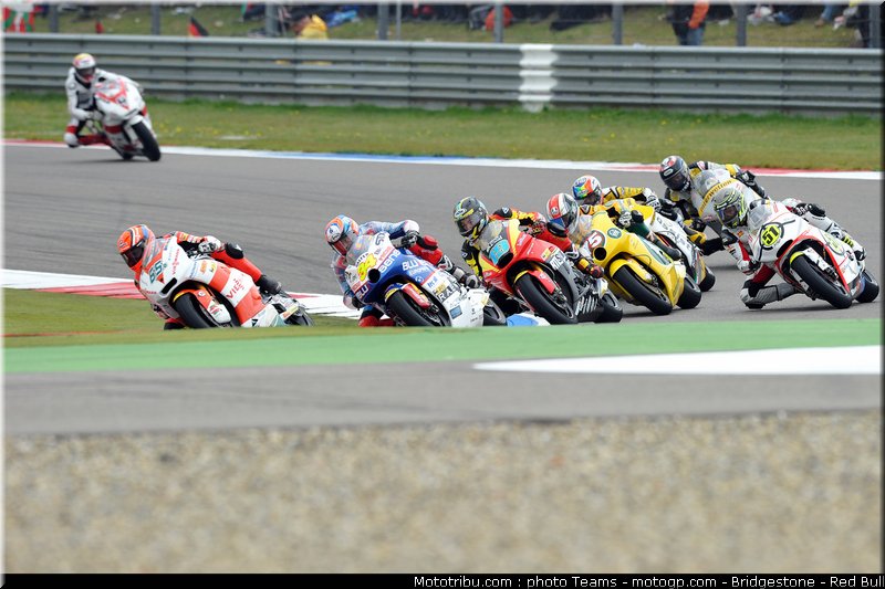 moto2_079_pays_bas_assen_2011