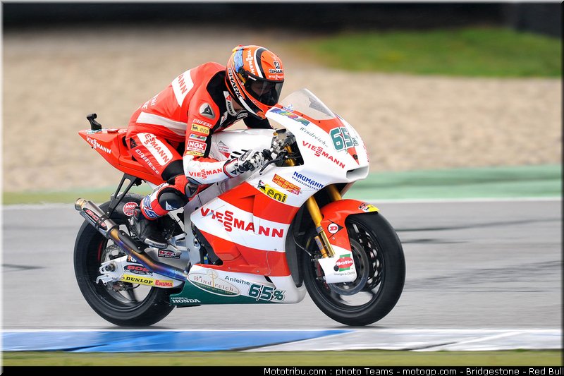 moto2_bradl_12_pays_bas_assen_2011