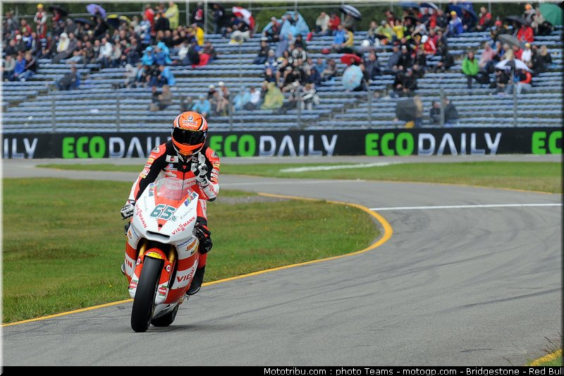 moto2_bradl_17_pays_bas_assen_2011
