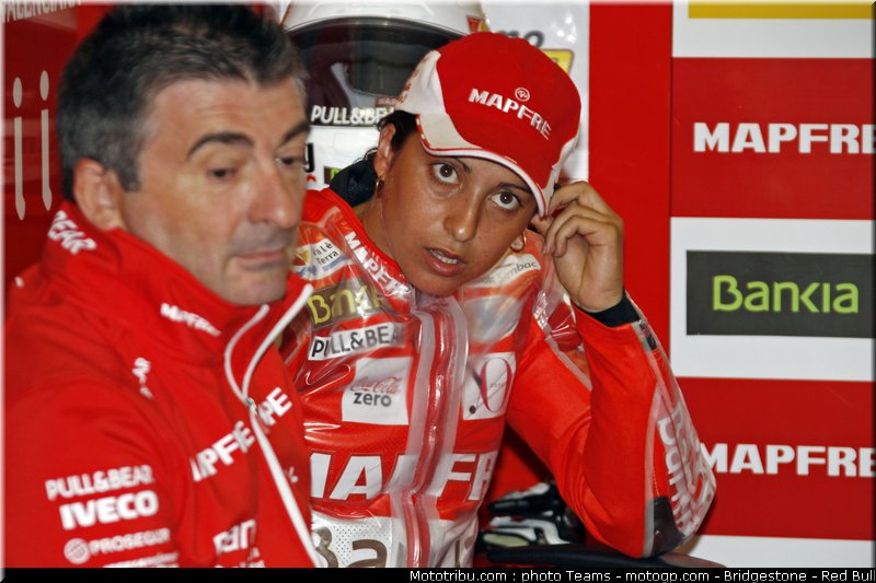 moto2_rosell_06_pays_bas_assen_2011