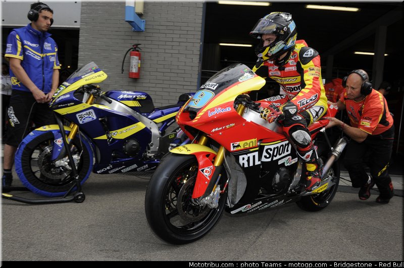 moto2_simeon_07_pays_bas_assen_2011