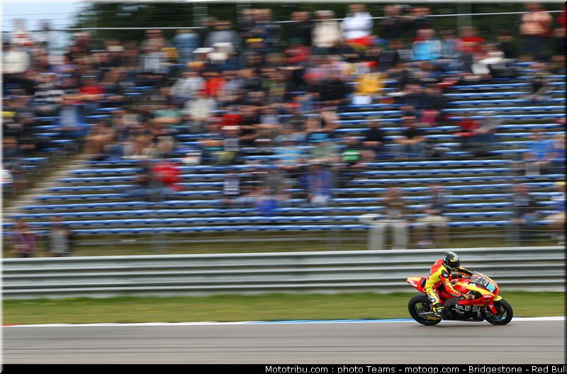 moto2_simeon_12_pays_bas_assen_2011