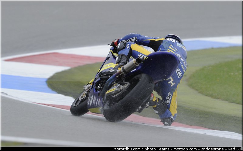 moto2_smith_01_pays_bas_assen_2011