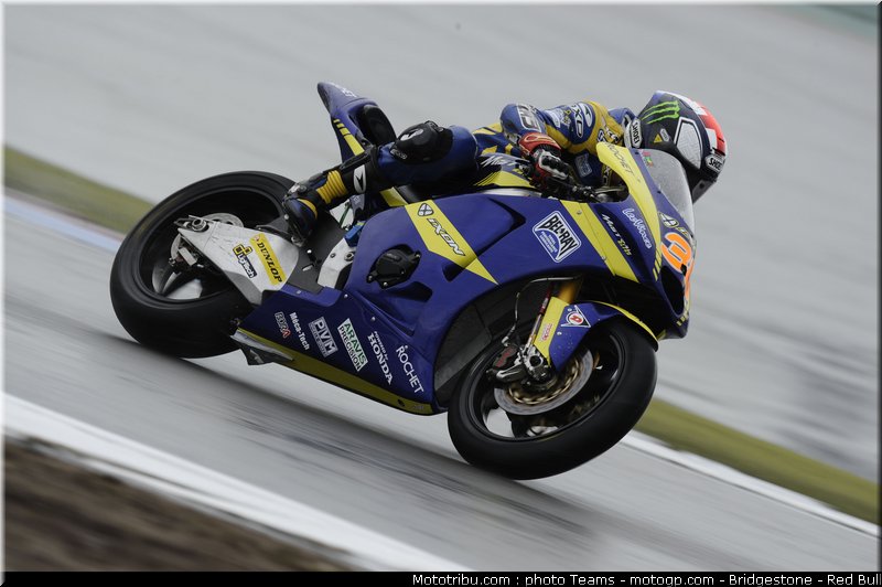 moto2_smith_14_pays_bas_assen_2011