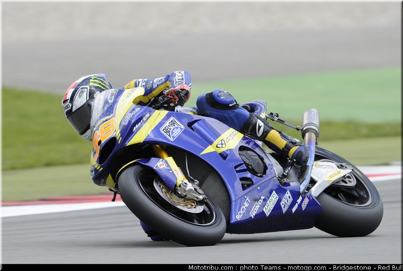 moto2_smith_22_pays_bas_assen_2011