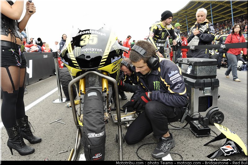 motogp_crutchlow_33_pays_bas_assen_2011