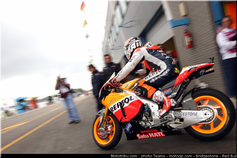 motogp_dovizioso_06_pays_bas_assen_2011