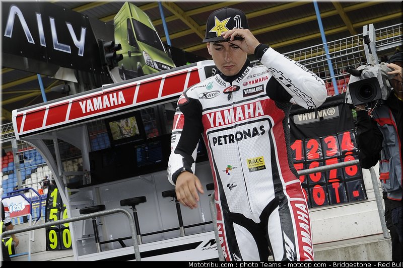 motogp_lorenzo_05_pays_bas_assen_2011