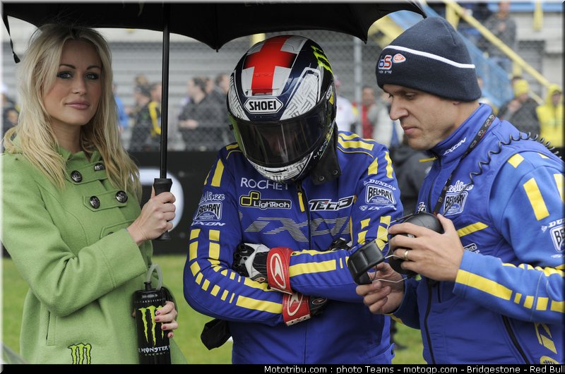 motogp_pitbabes_10_pays_bas_assen_2011