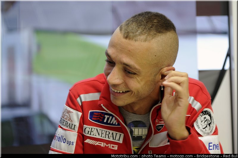 motogp_rossi_06_pays_bas_assen_2011