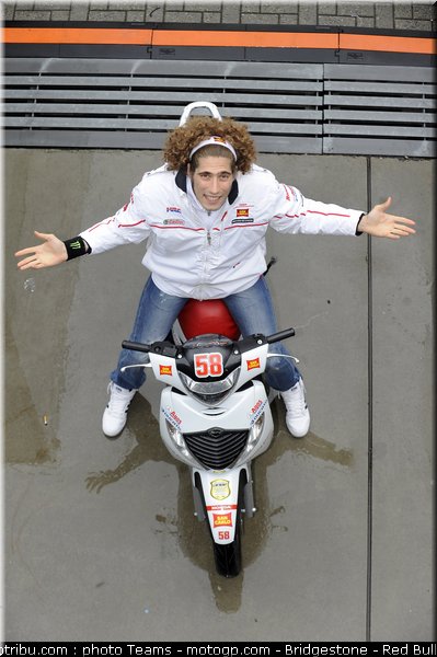 motogp_simoncelli_02_pays_bas_assen_2011