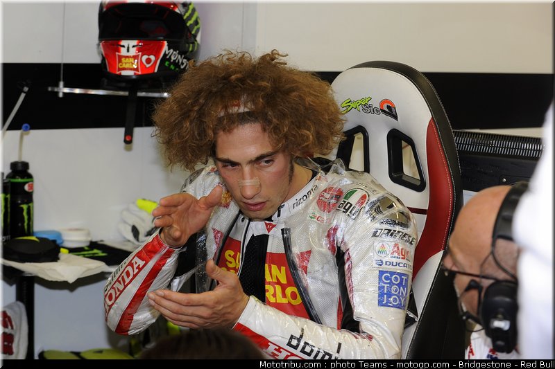 motogp_simoncelli_06_pays_bas_assen_2011