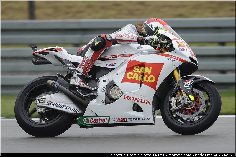 motogp_simoncelli_09_pays_bas_assen_2011