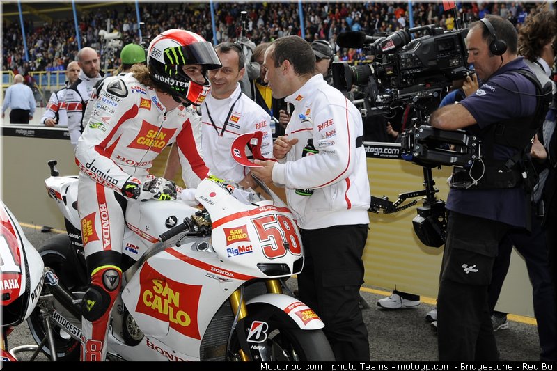 motogp_simoncelli_22_pays_bas_assen_2011