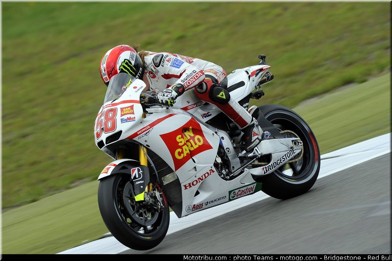 motogp_simoncelli_27_pays_bas_assen_2011