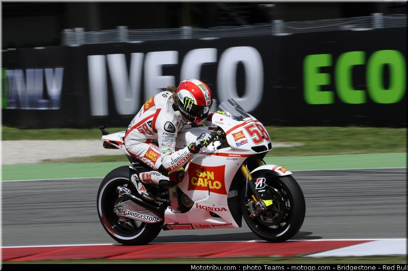motogp_simoncelli_32_pays_bas_assen_2011