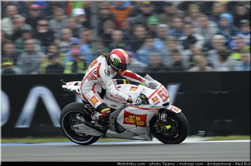 motogp_simoncelli_48_pays_bas_assen_2011