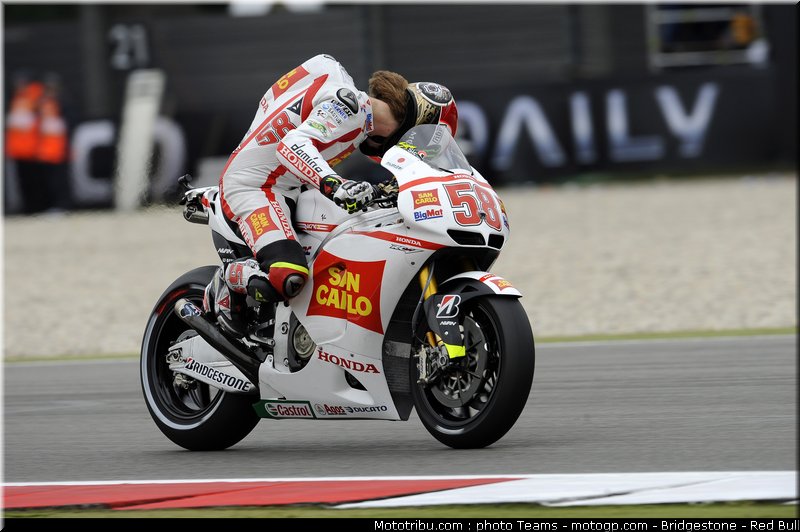 motogp_simoncelli_49_pays_bas_assen_2011