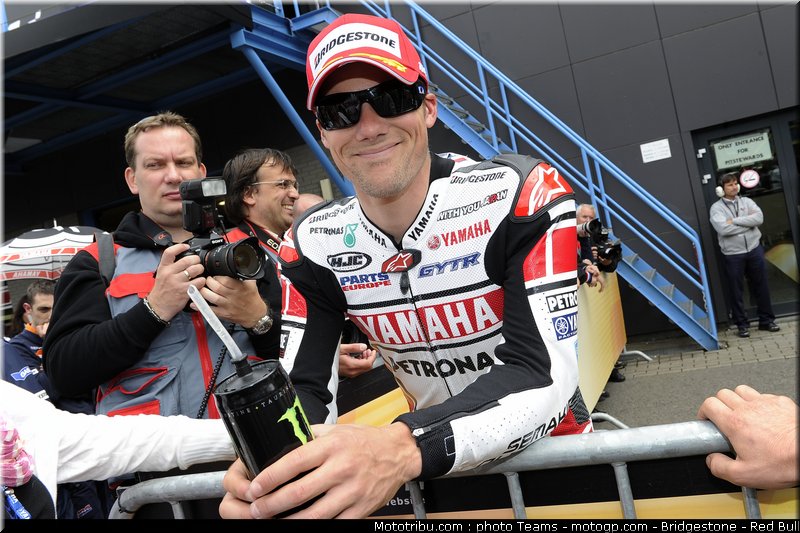 motogp_spies_07_pays_bas_assen_2011