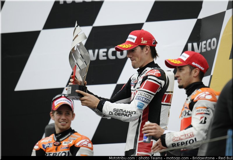 motogp_spies_09_pays_bas_assen_2011