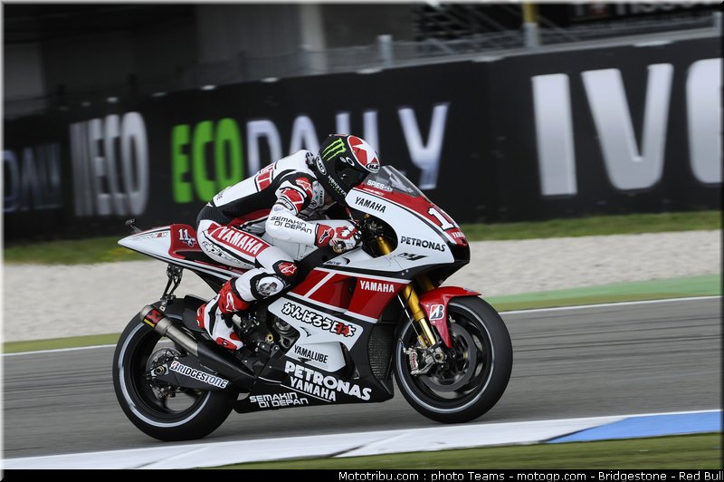 motogp_spies_14_pays_bas_assen_2011