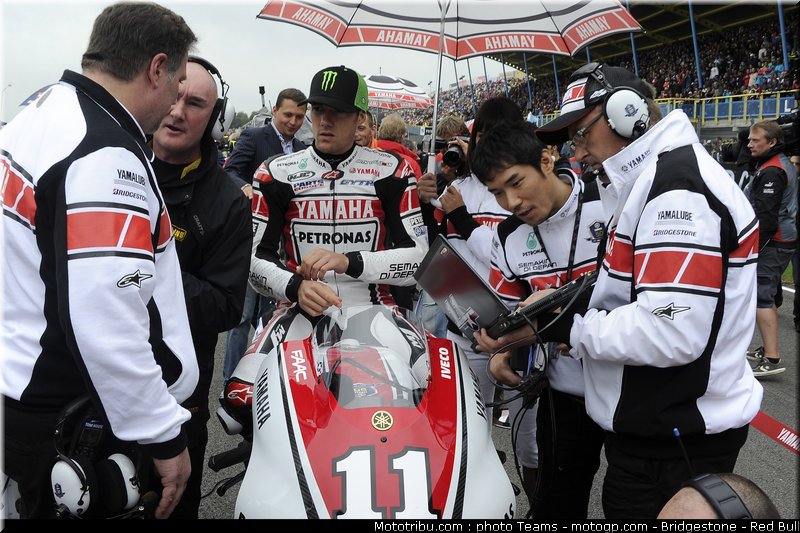 motogp_spies_23_pays_bas_assen_2011