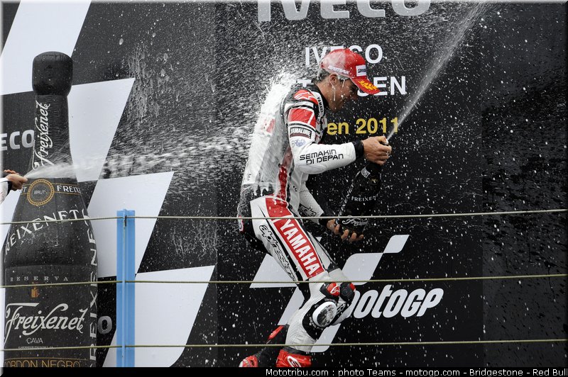 motogp_spies_24_pays_bas_assen_2011