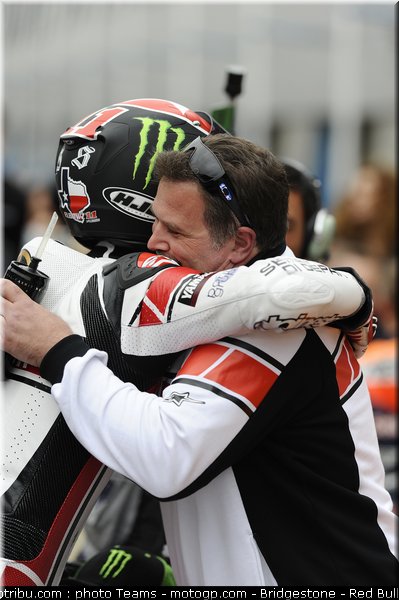 motogp_spies_31_pays_bas_assen_2011