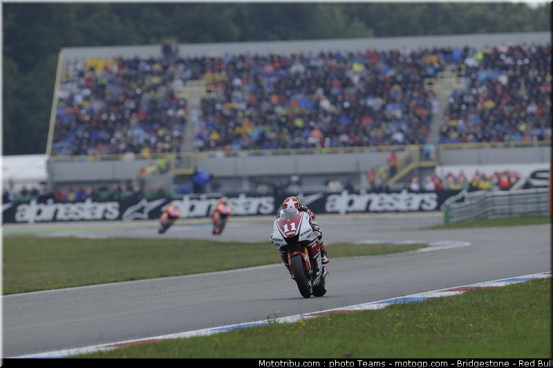 motogp_spies_39_pays_bas_assen_2011
