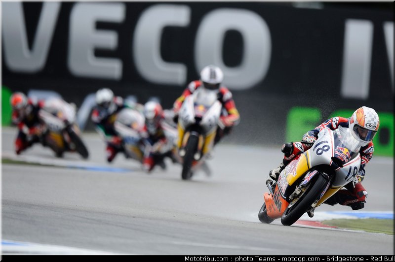 red_bull_rookies_cup_flitroft_3_pays_bas_assen_2011