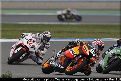 moto2_004_pays_bas_assen_2011.jpg