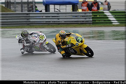 moto2_011_pays_bas_assen_2011.jpg