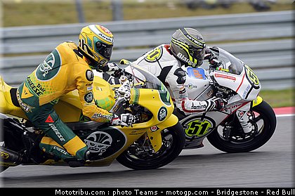 moto2_014_pays_bas_assen_2011.jpg